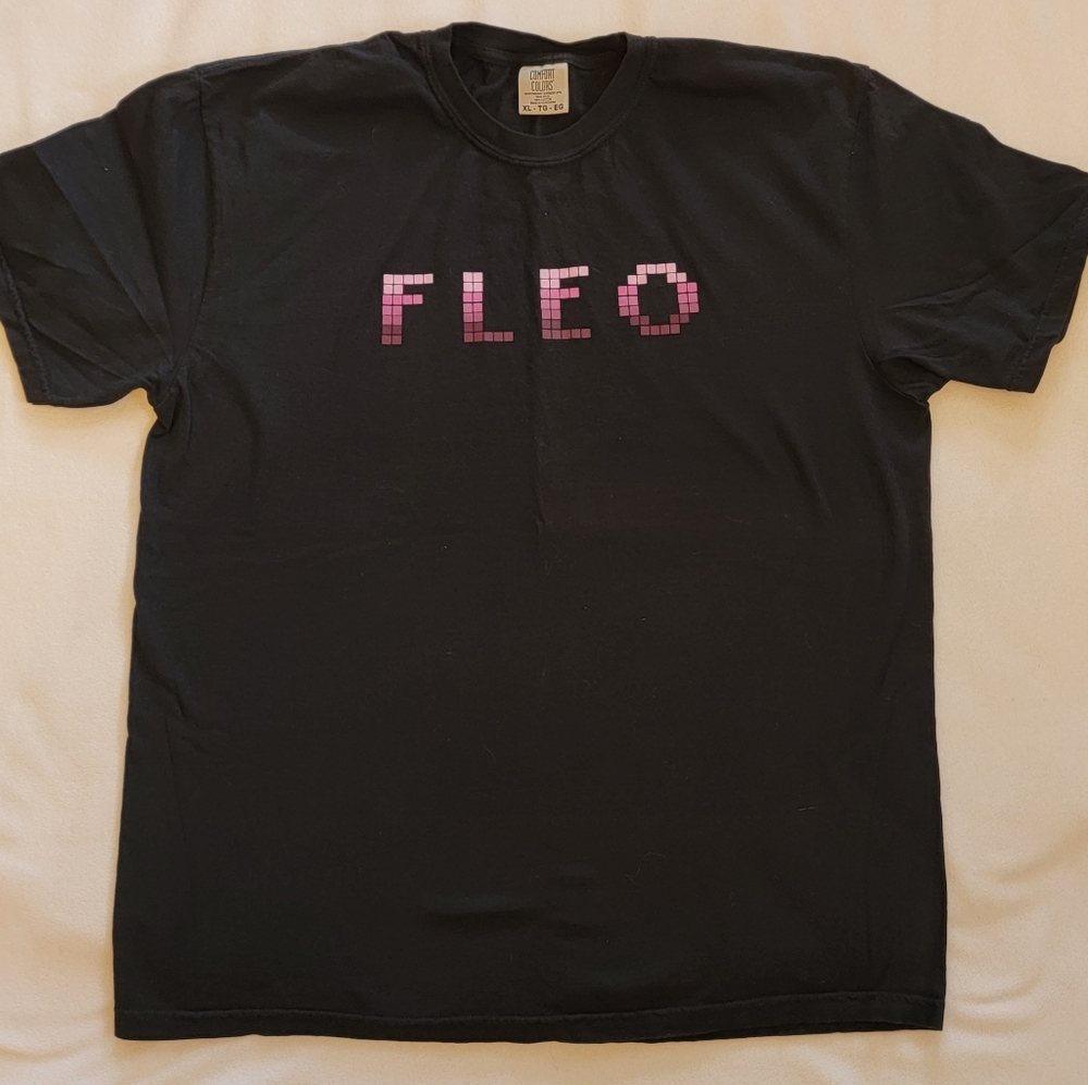 FLEO Black Oversized T-Shirt